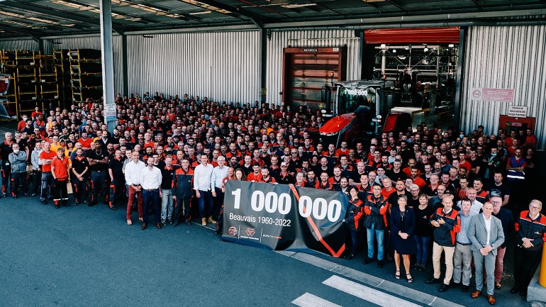 La planta de tractores de Beauvais Massey Ferguson celebra su tractor número 1,000,000 producido.